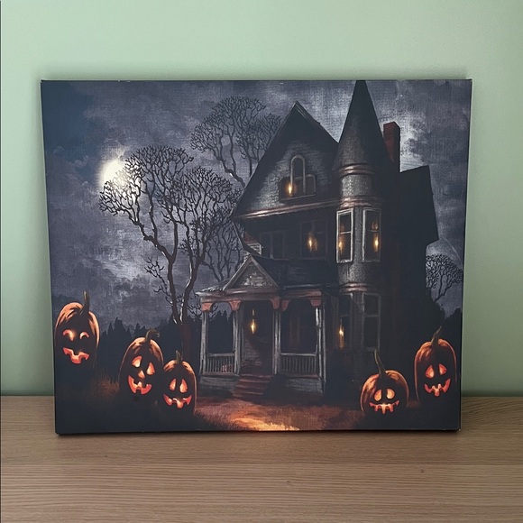 20x24” LED Light Up Haunted House Canvas - Picture 3 of 7